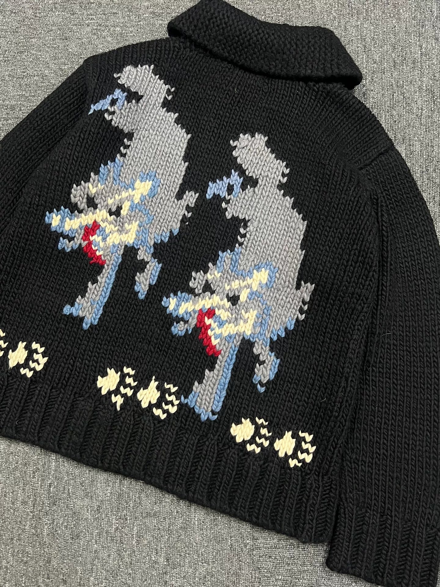 Black Wolf Pattern Knit Cardigan