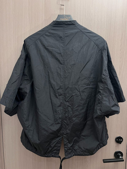 Julius_7 Nylon 3/4 Sleeve Collarless Robe