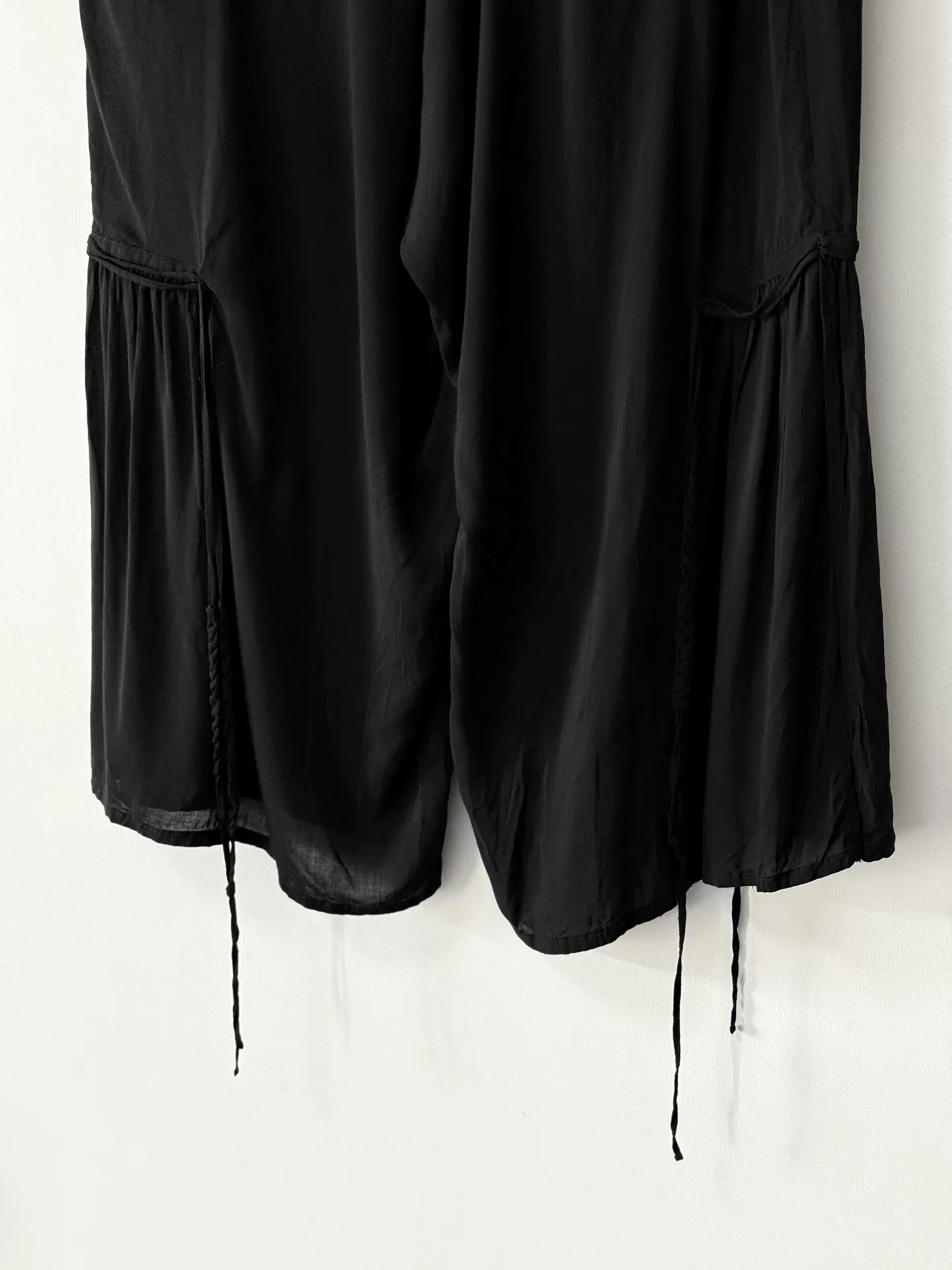 Yohji Yamamoto BLACK Scandal 19SS Wide-Leg Kendo Pants