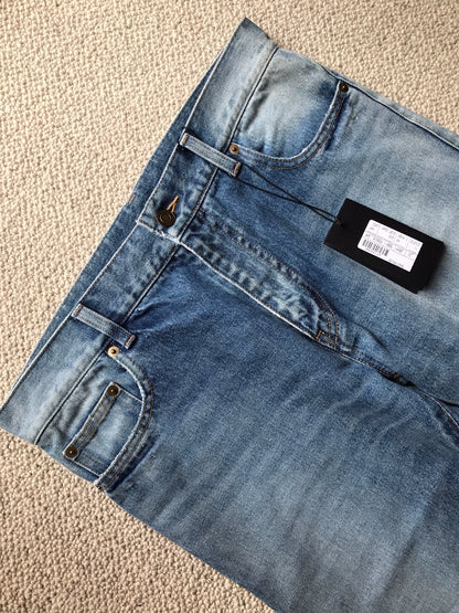 YSL SLP D10 Distressed Jeans W31