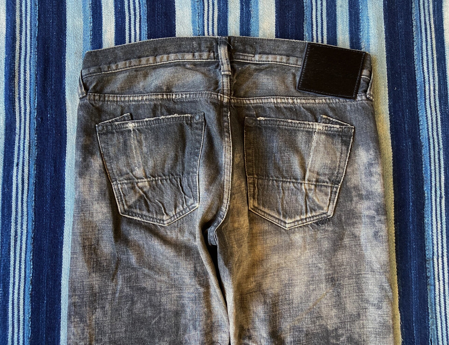 prps noir barracuda heavy wash jeans