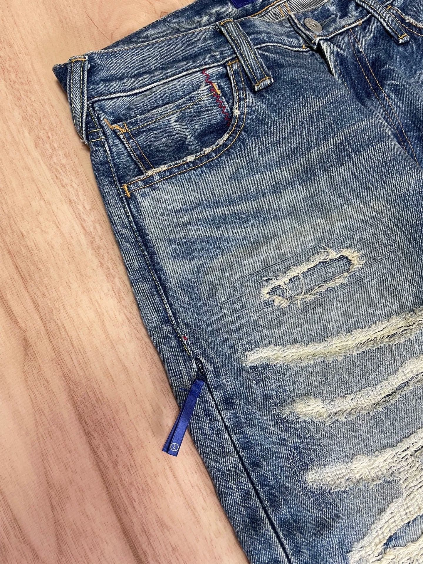 denim by vanquish distressed wash jeans