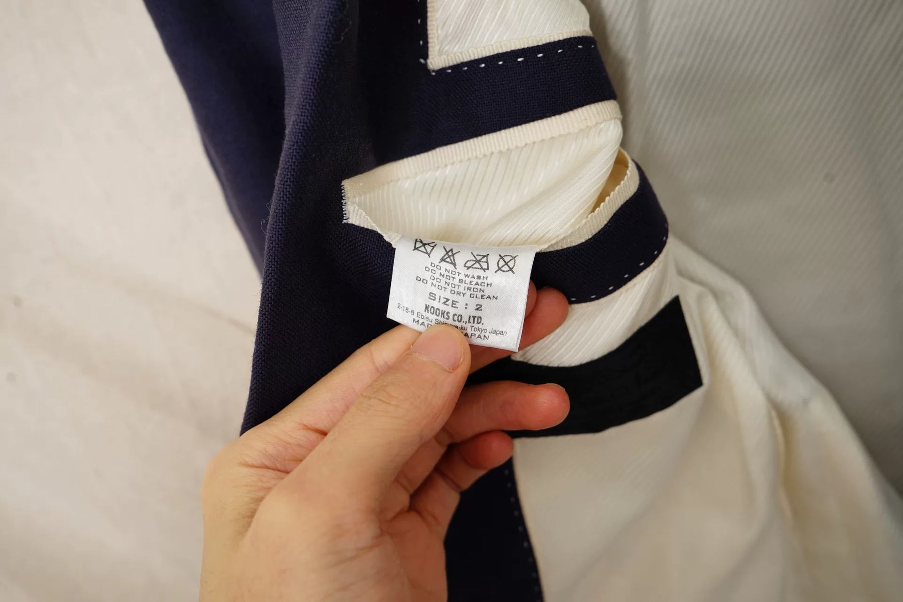 Number Nine White Button Slim Suit