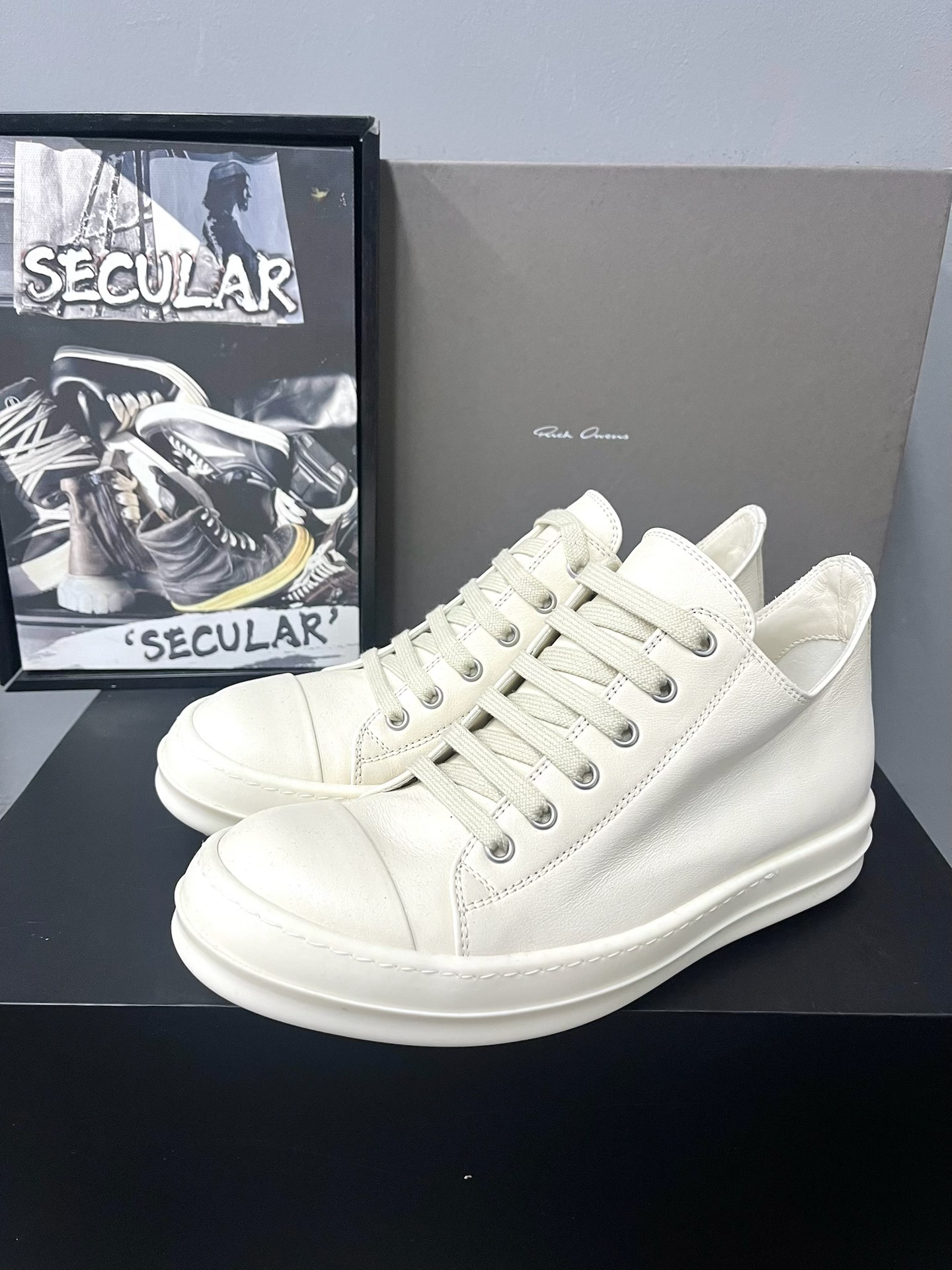 Rick Owens 25SS White Leather Low-Top Sneakers