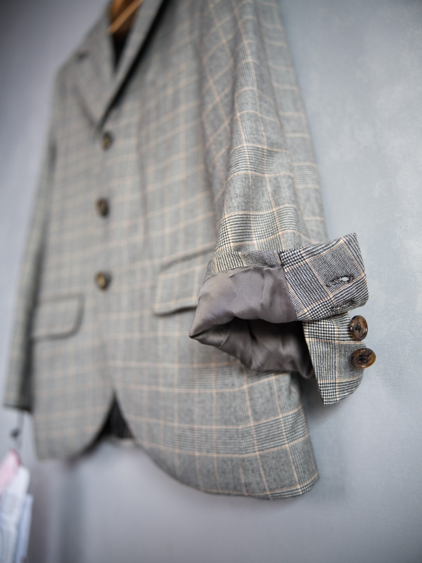 Geoffrey B.Small 3B Notch Lapel Plaid Jacket