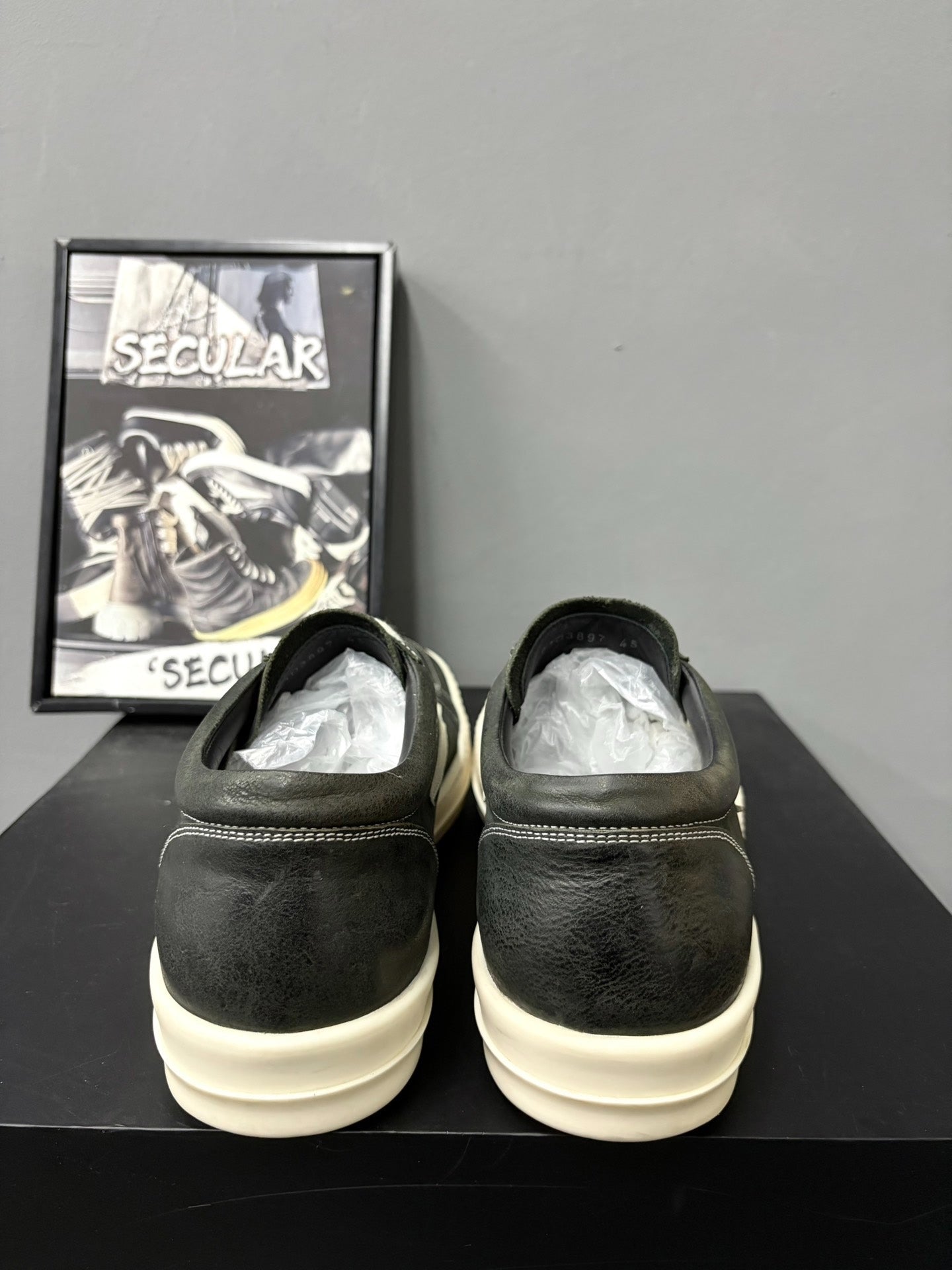 Rick Owens 45 Low-Top Leather Sneakers