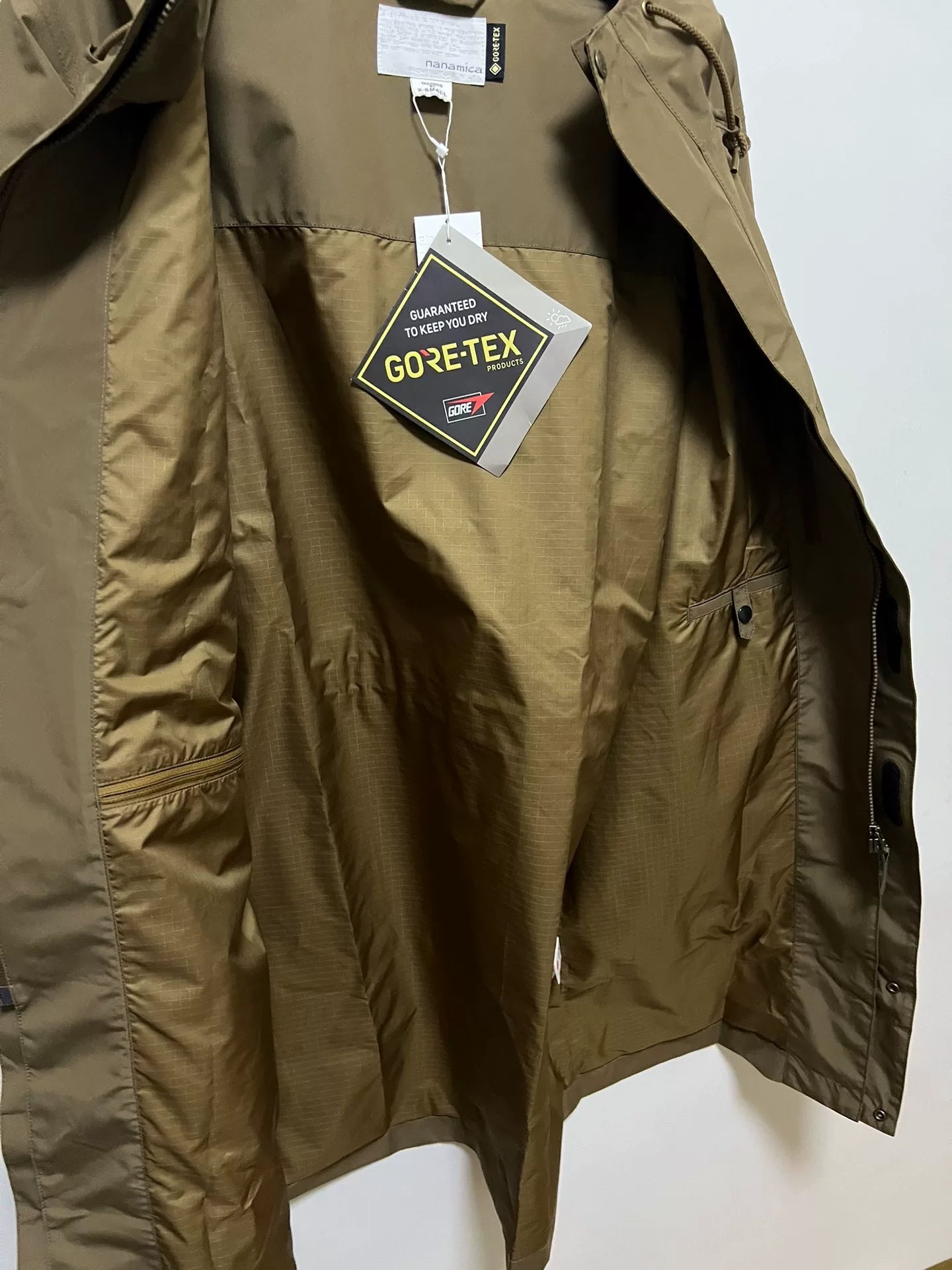nanamica GORE-TEX Lightweight Softshell Jacket