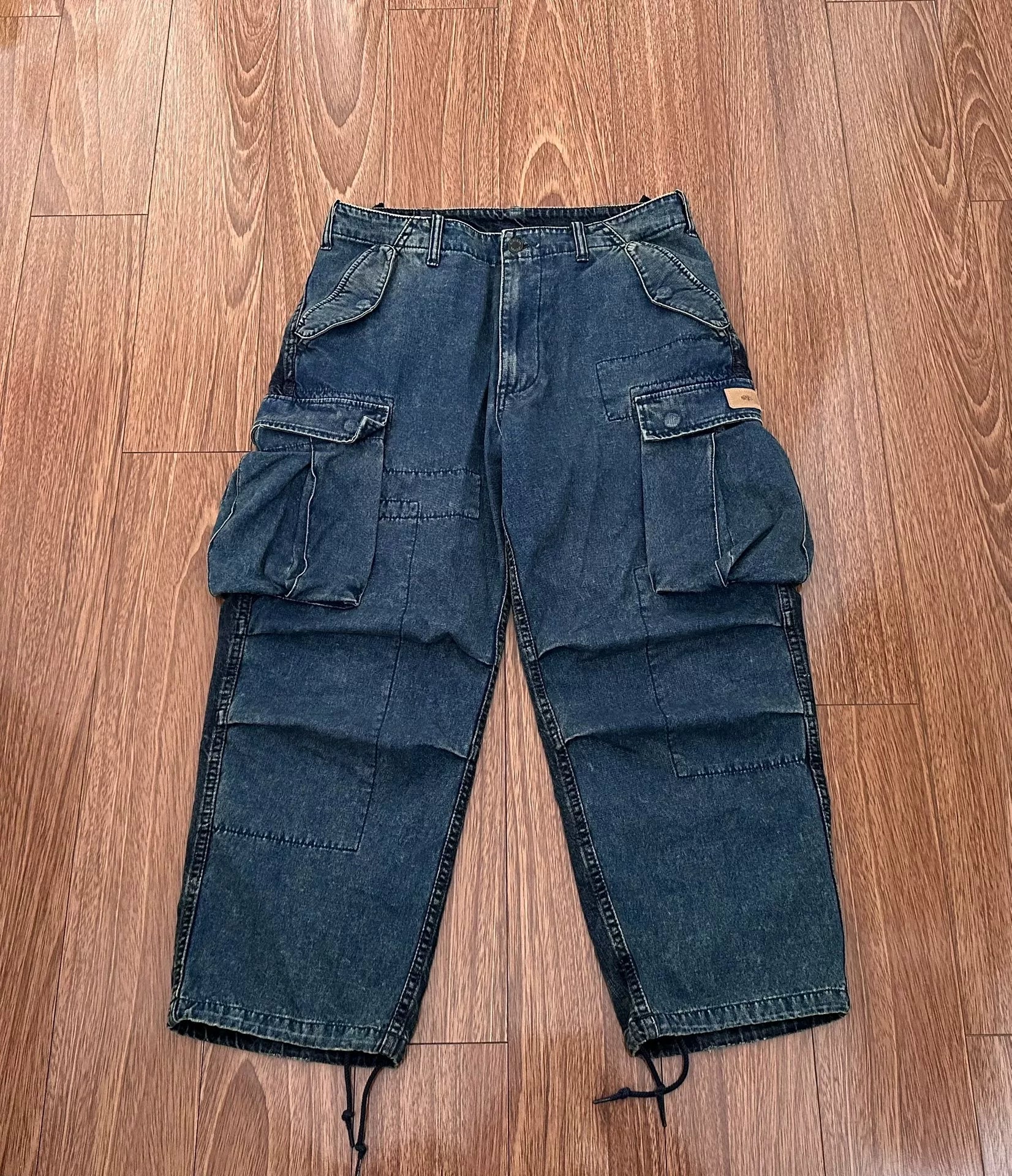 dual army pants with cargo pockets