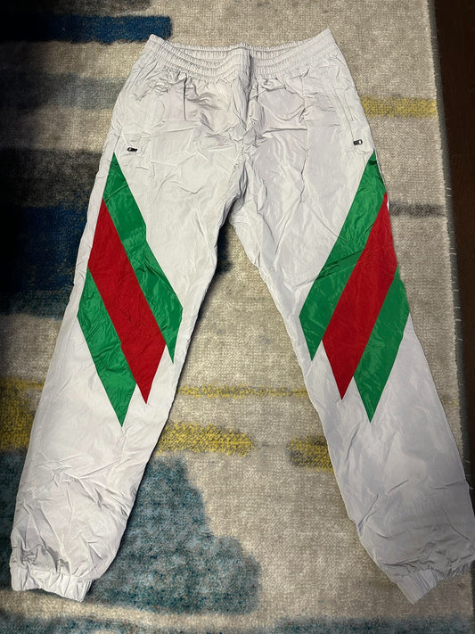 gucci sporty pants with green and red stripes