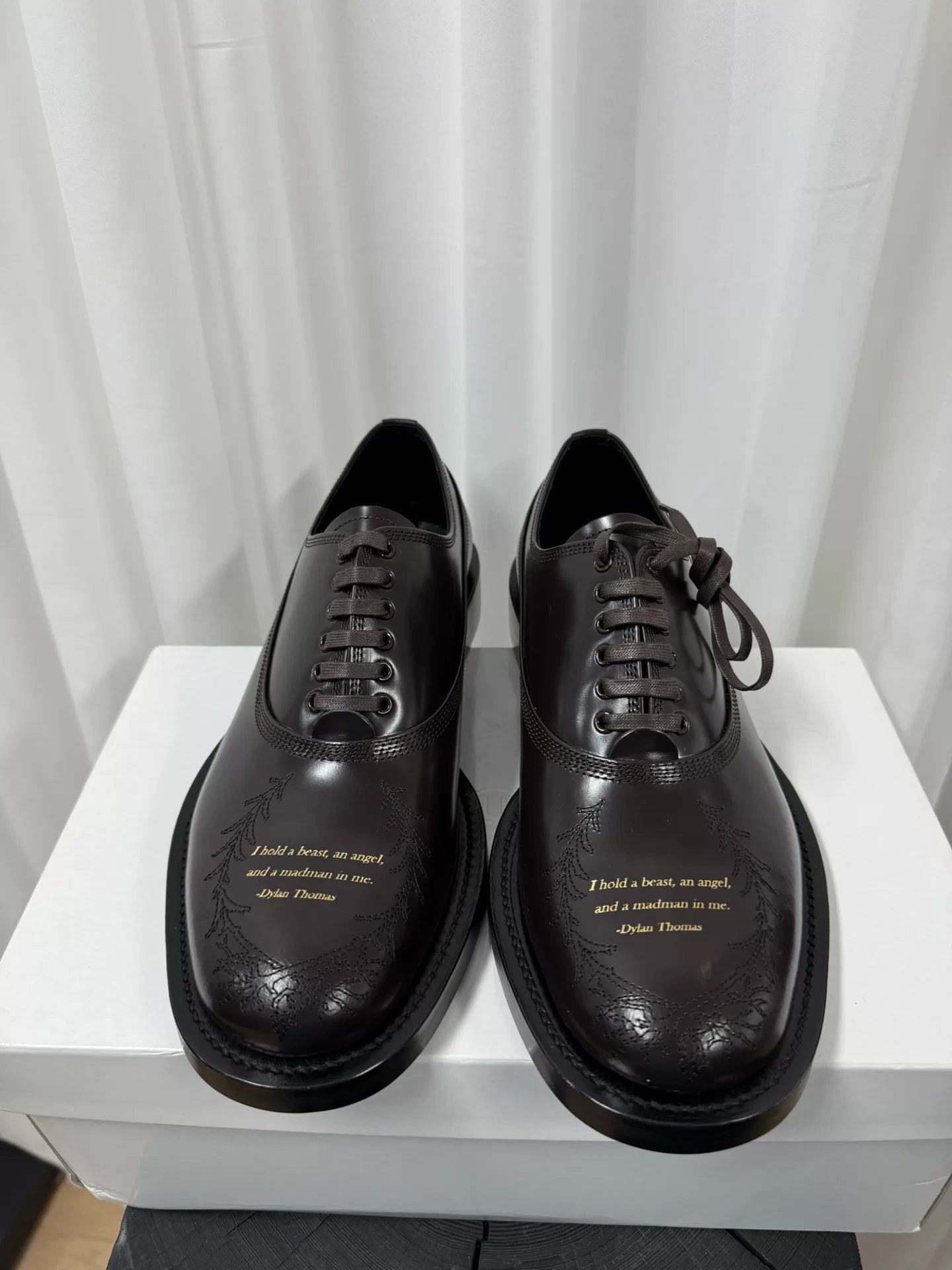 UNDERCOVER Poetry Derby Shoes in Size M