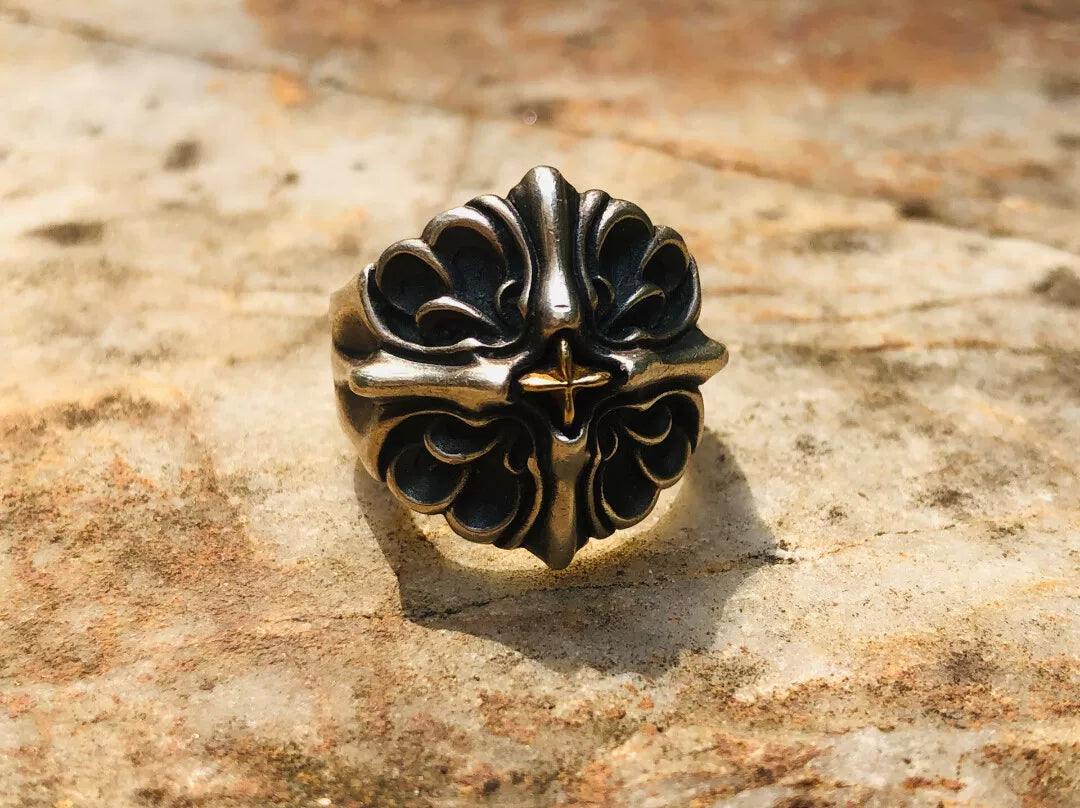 Bloody Mary Cross Flower Ring