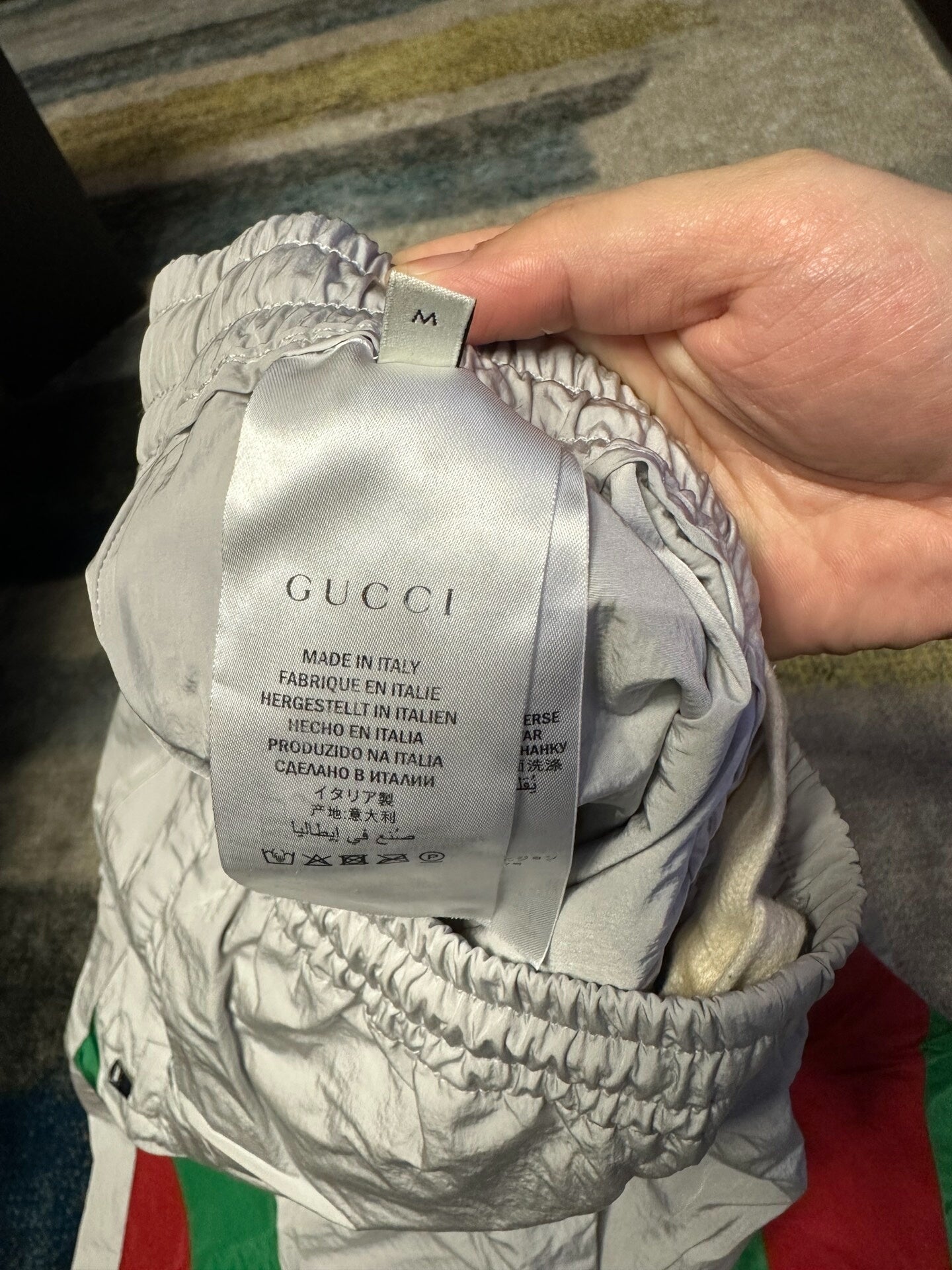 gucci sporty pants with green and red stripes