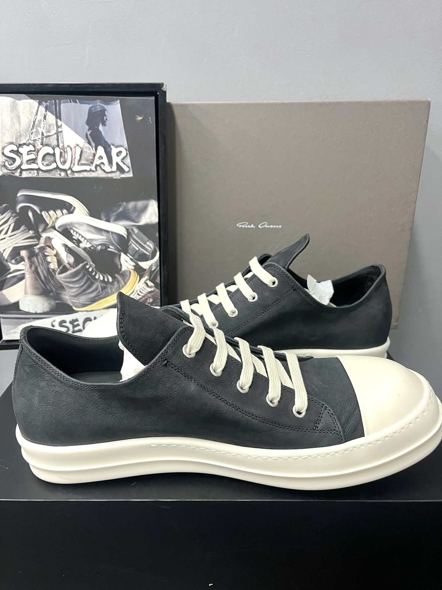 Rick Owens 26SS Washed Leather Low-Top Sneakers
