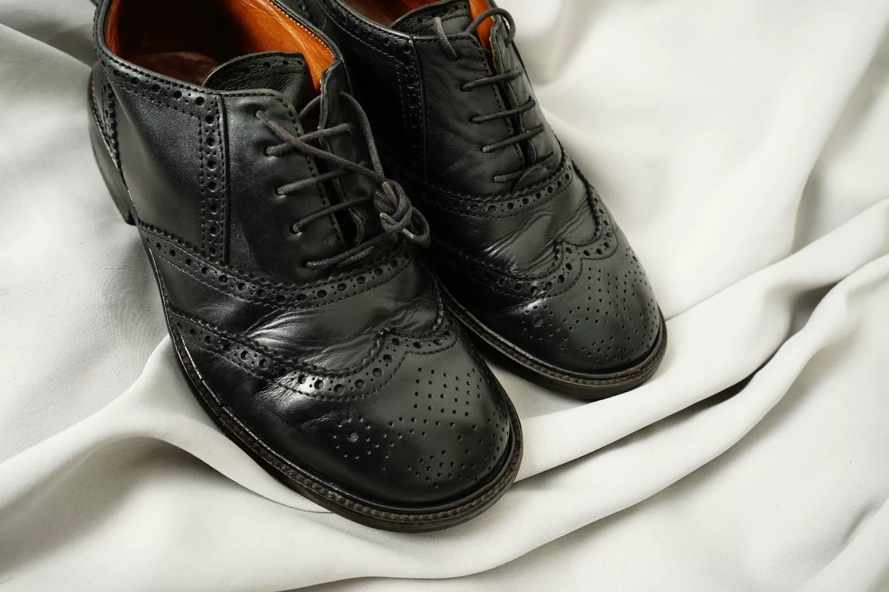 Dries Van Noten Cut-Out Carved Brogue Leather Shoes