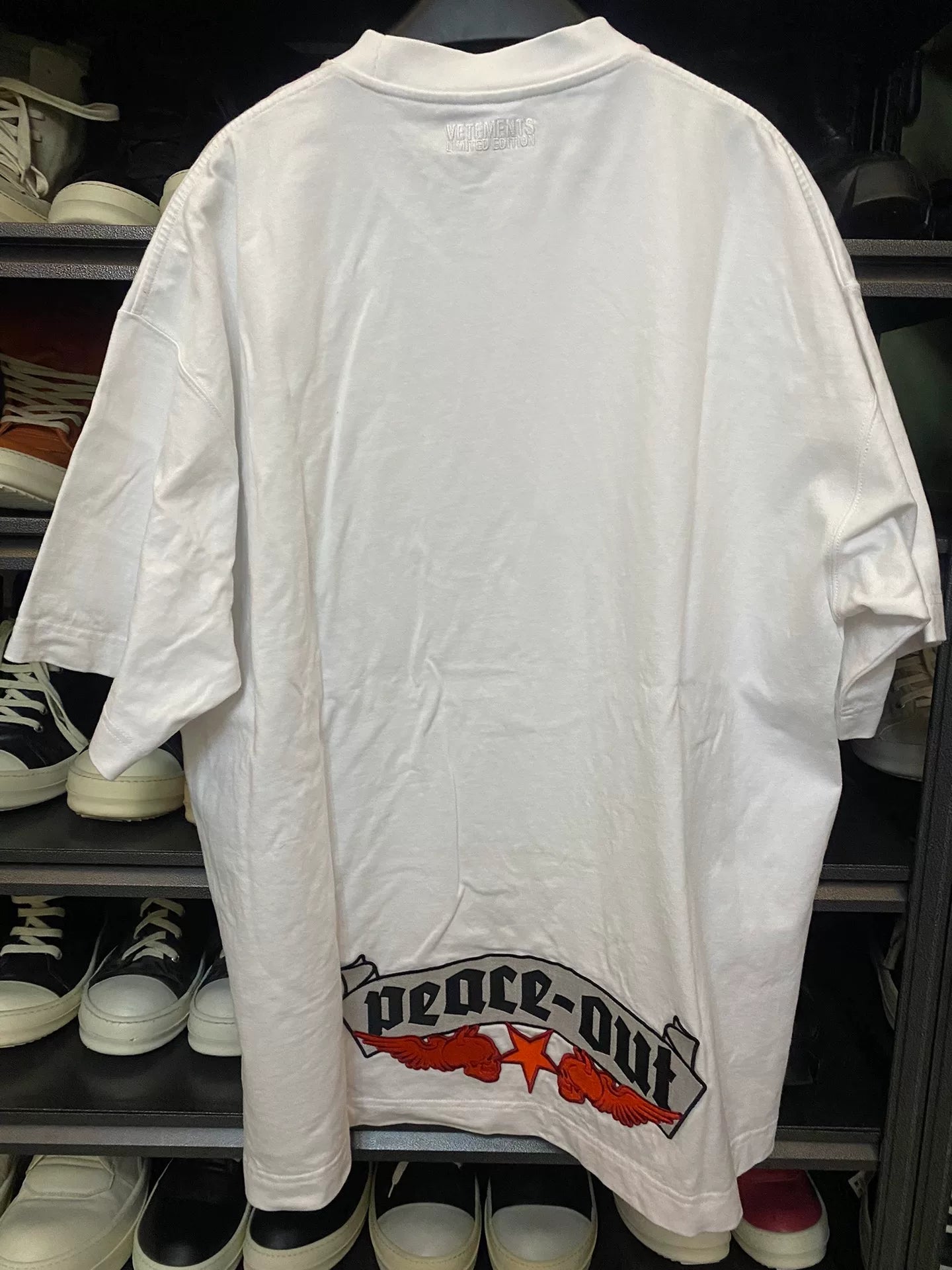 vetements embroidered short sleeve t-shirt