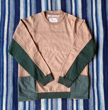 contrasted sweat shirt with functional pockets