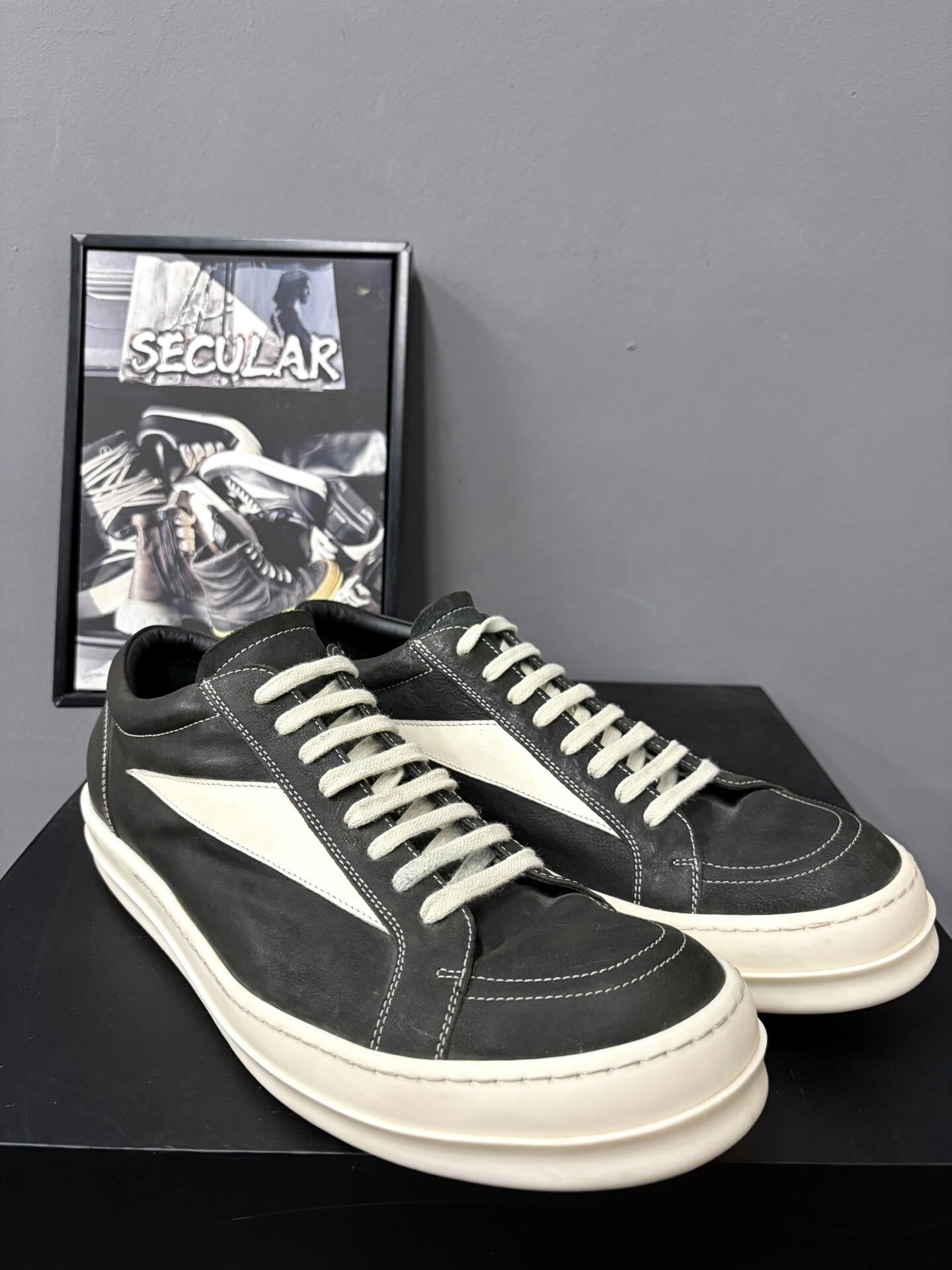 Rick Owens 45 Low-Top Leather Sneakers
