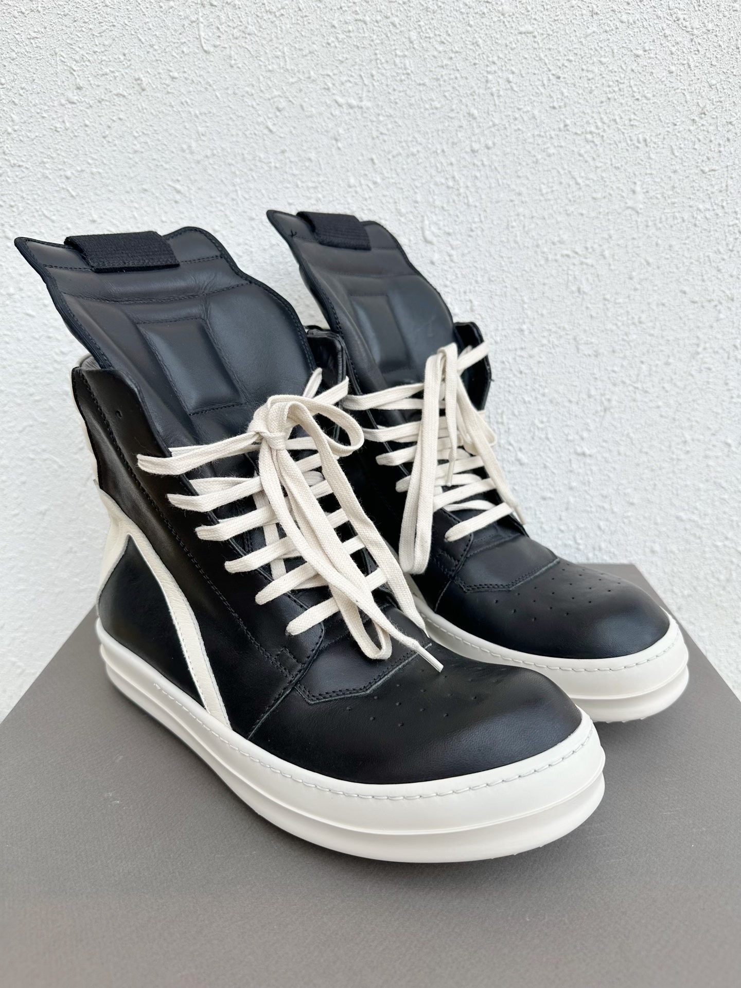 Rick Owens Classic Inverted Triangle Leather