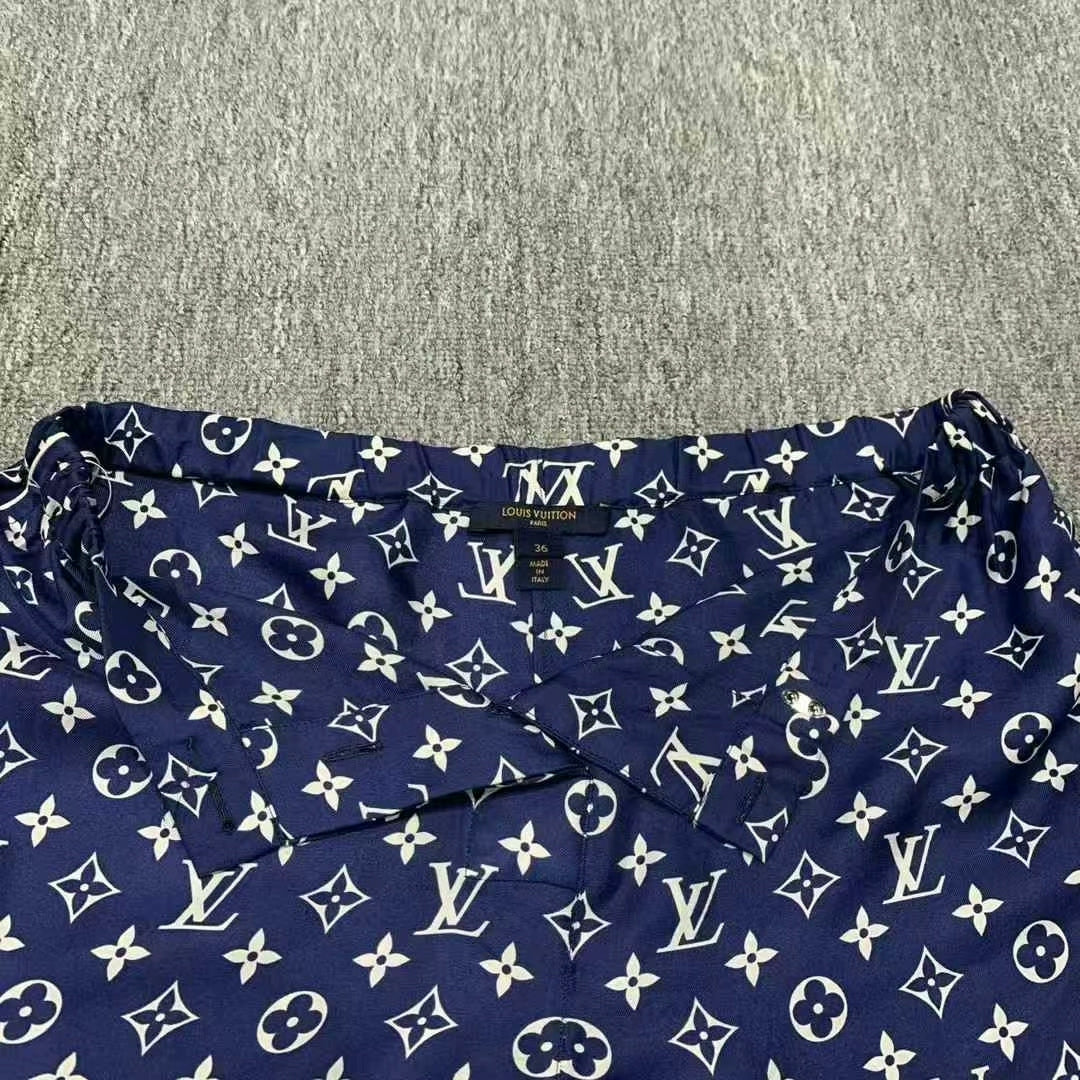 Louis Vuitton Blue Printed Shorts Size 36