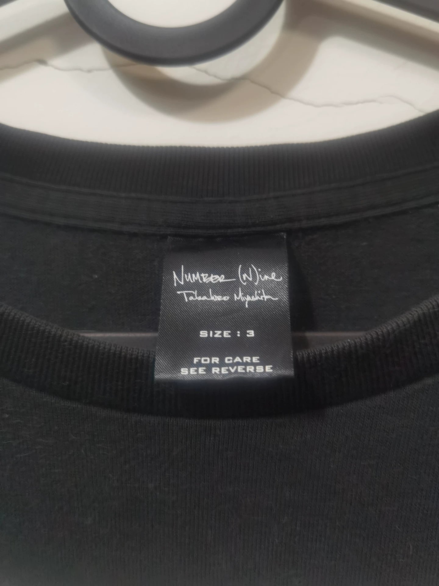 number (n) ine graphic short sleeve tee