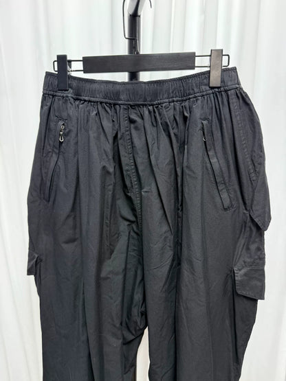 Julius Large Pocket Split Hem Pants