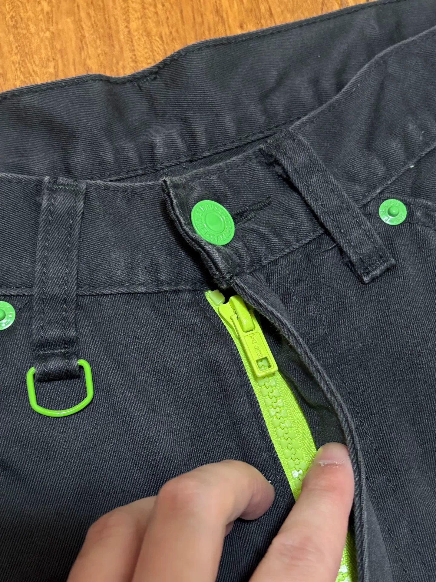 Levis Fenom Chino Cropped Casual Pants