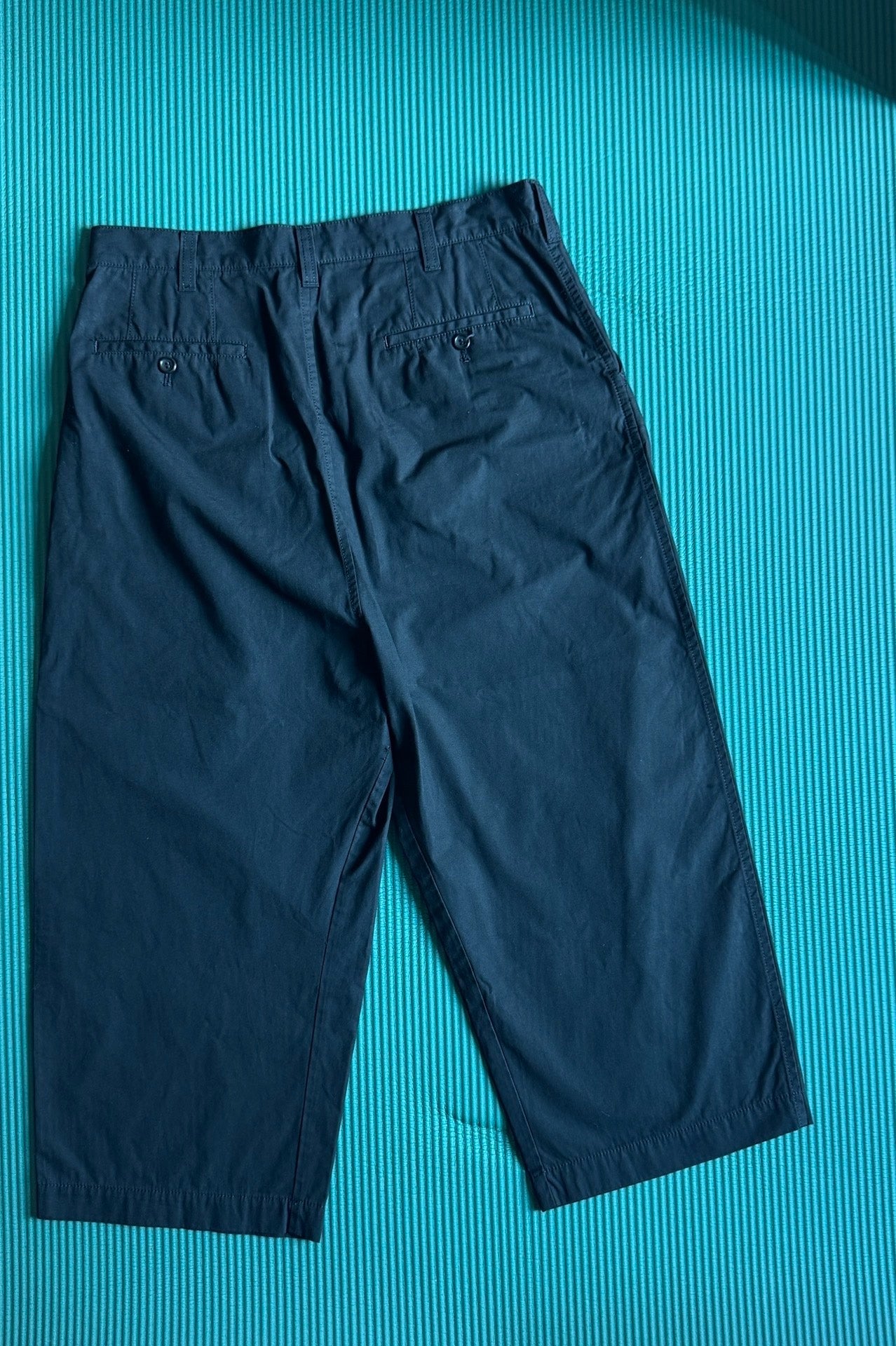 COMME des GARÇONS HOMME Double-Pleated Cropped Pants