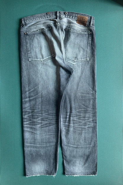 MADNESS 23AW Distressed Denim Pants