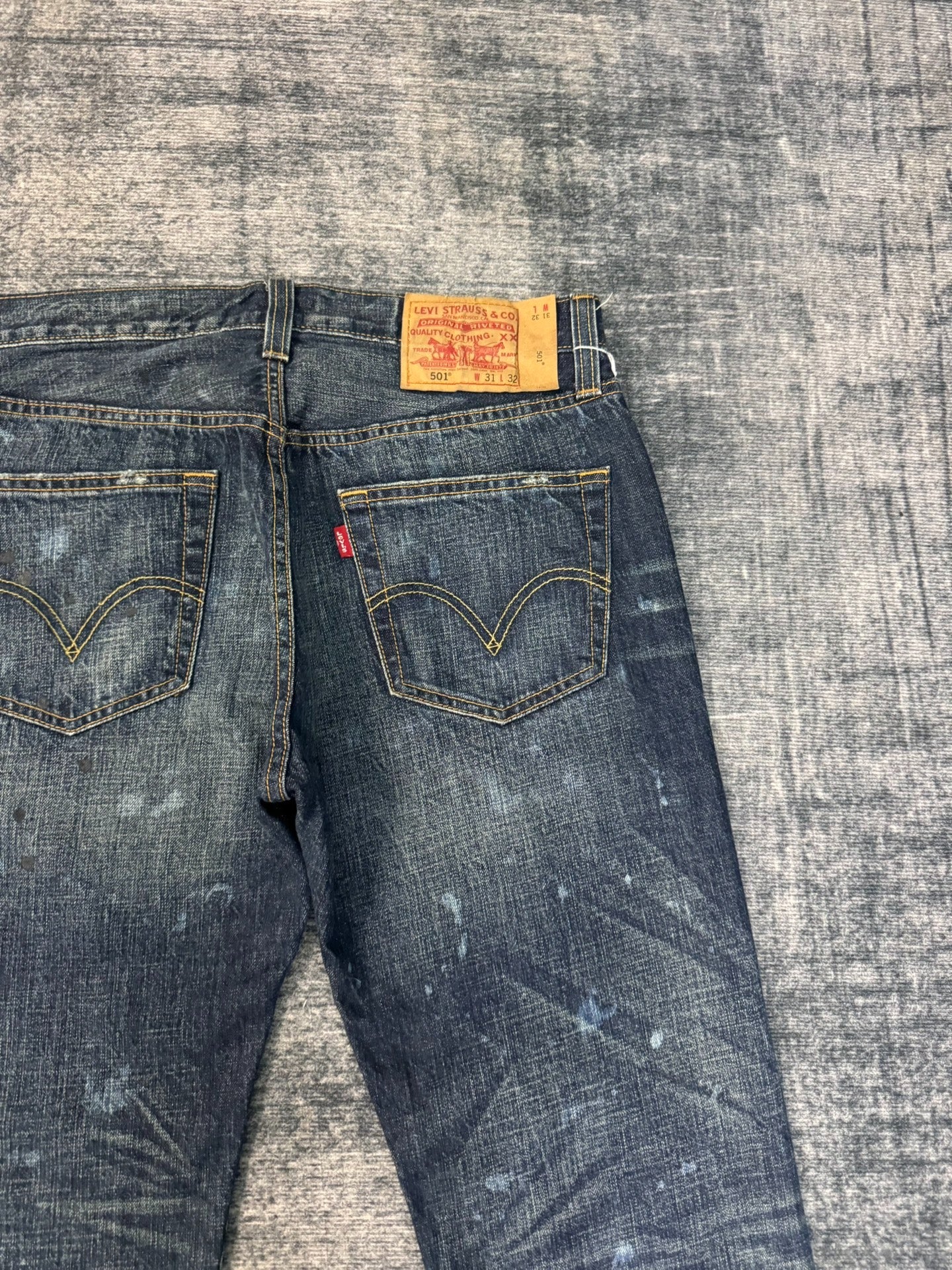 Vintage Levi's 501 00s Jeans