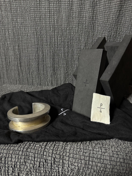 acid silver deep groove bracelet