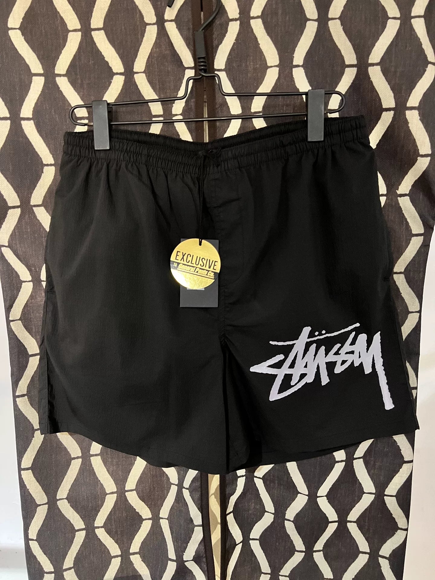 stussy large logo beach shorts size 32