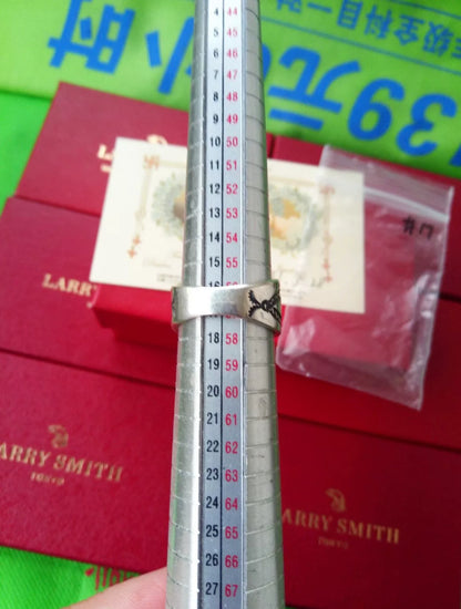 larry smith chrysanthemum nail ring in gold