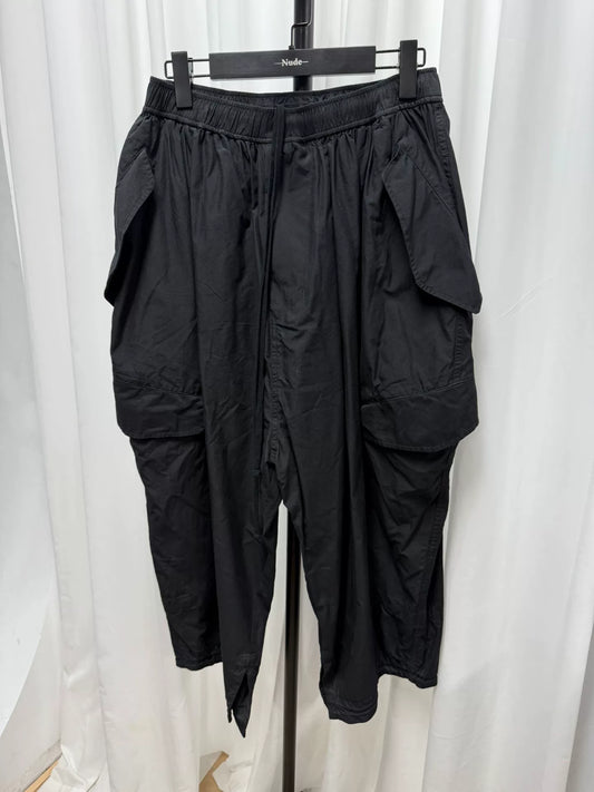 Julius Large Pocket Split Hem Pants