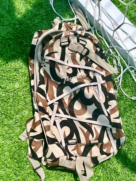 thorn camo bag from Number Nine