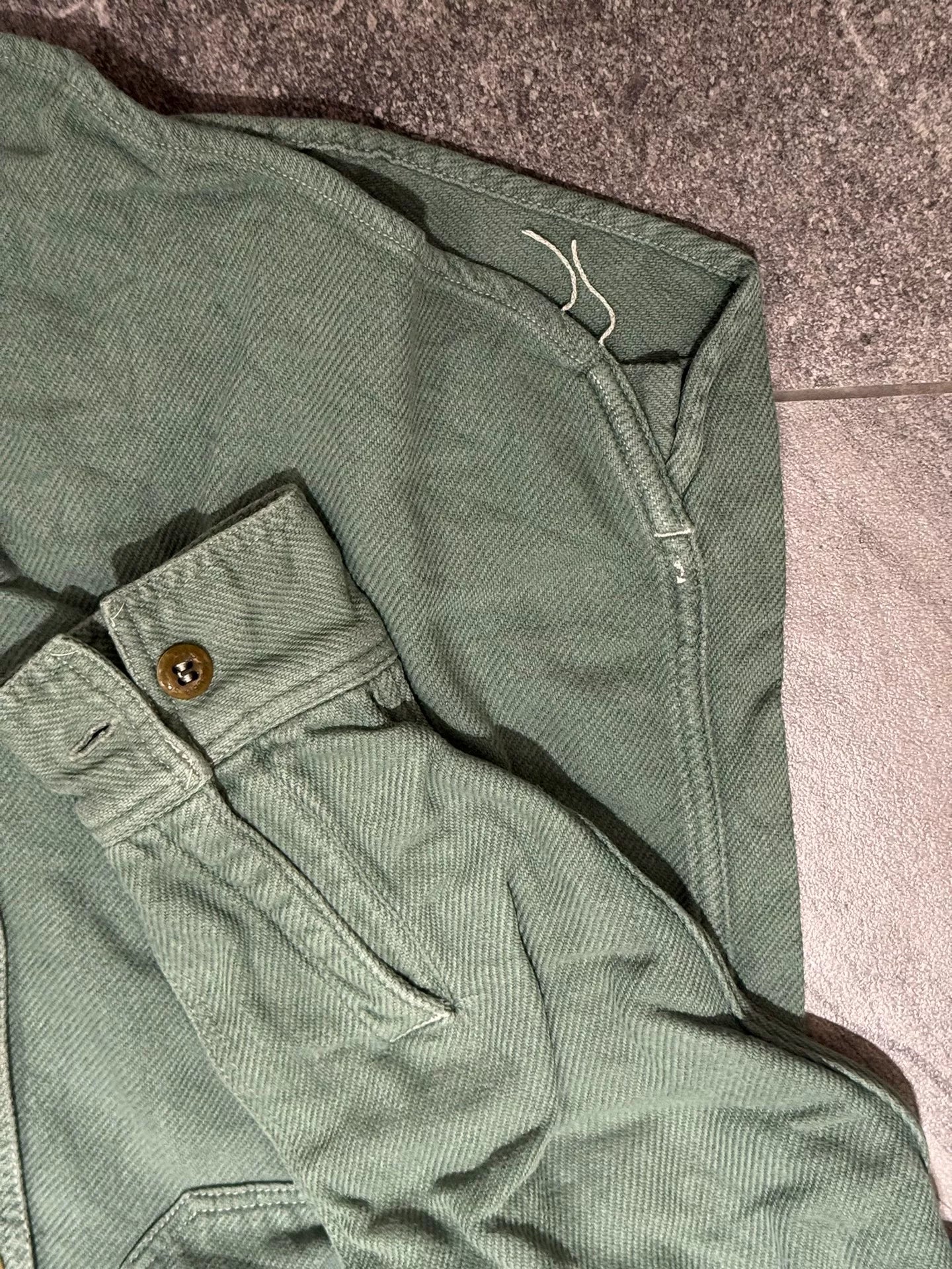 Green Flannel Shirt for Autumn Wear