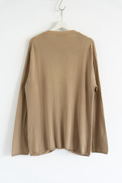 beige zip-up knitted cardigan