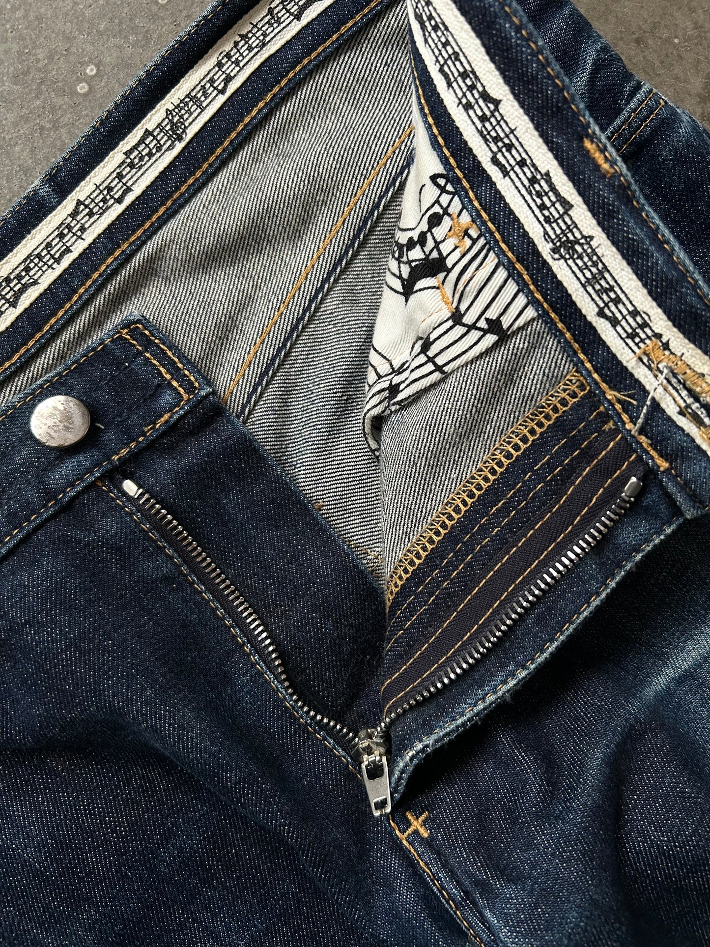 Number Nine Washed Denim Jeans