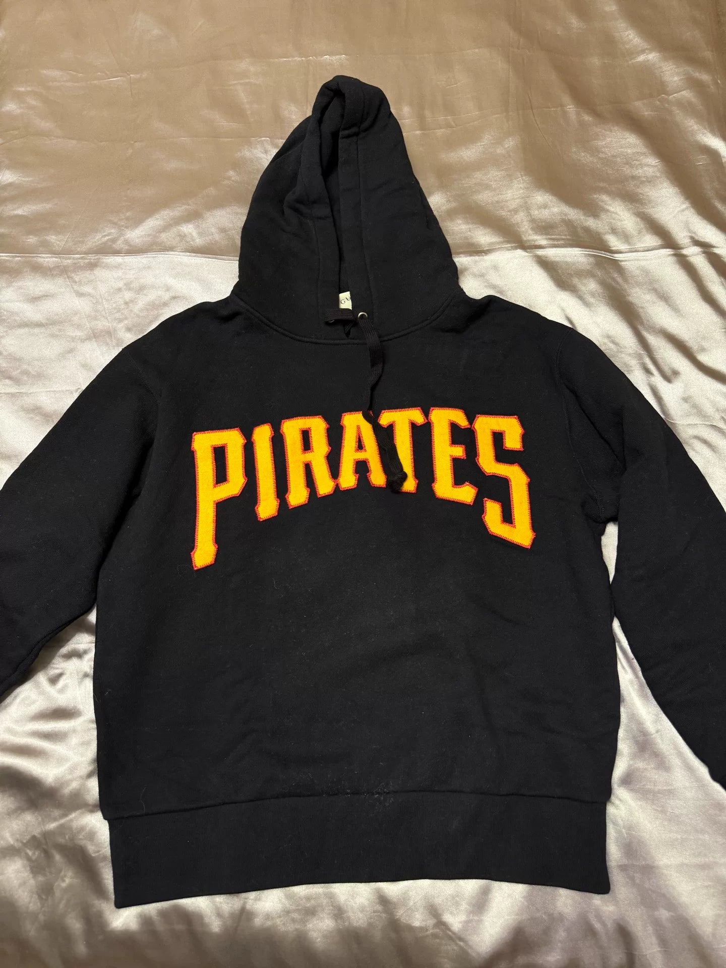 gucci x mlb hoodie medium size