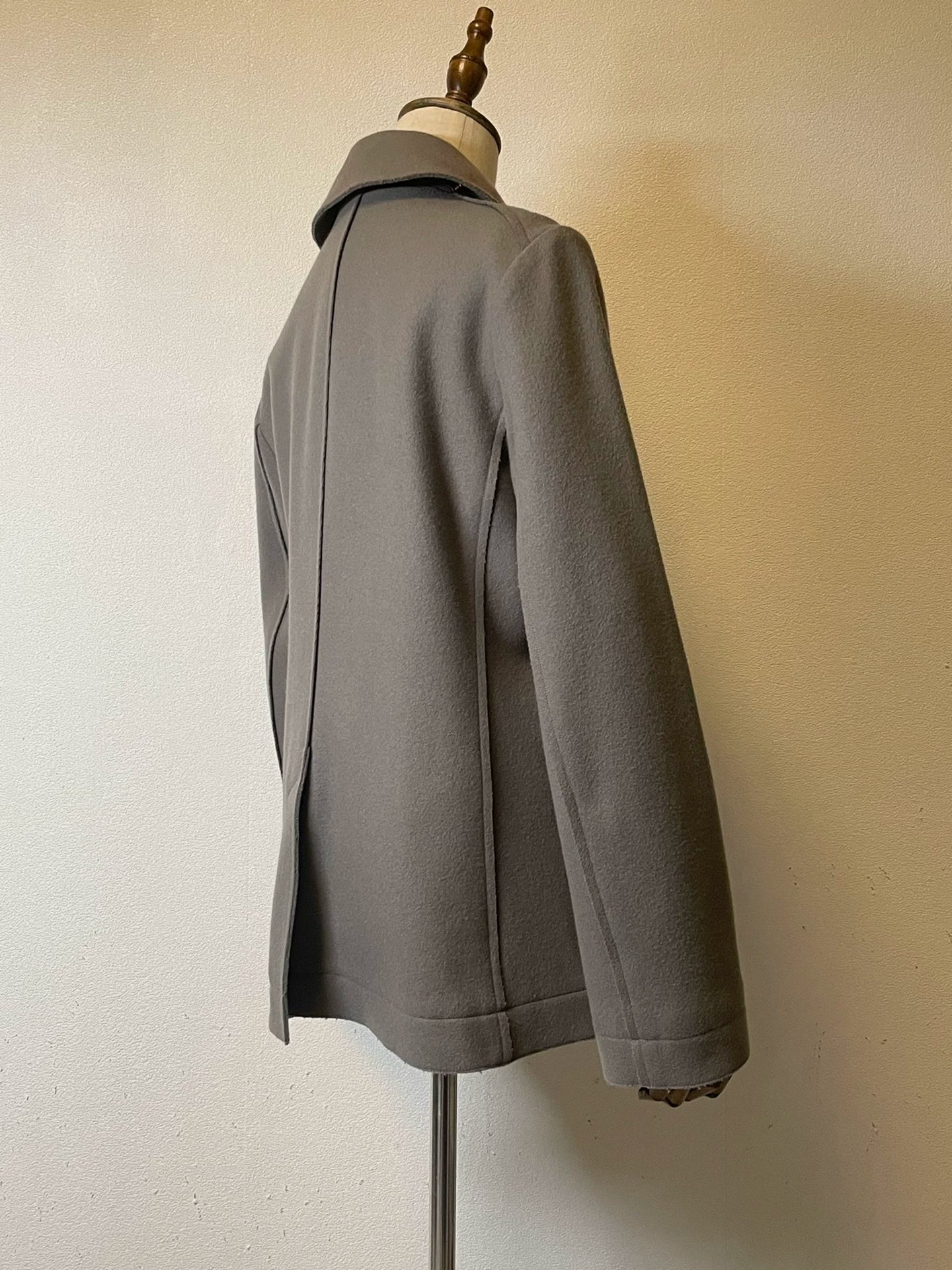 elegant double-breasted wool short jacket