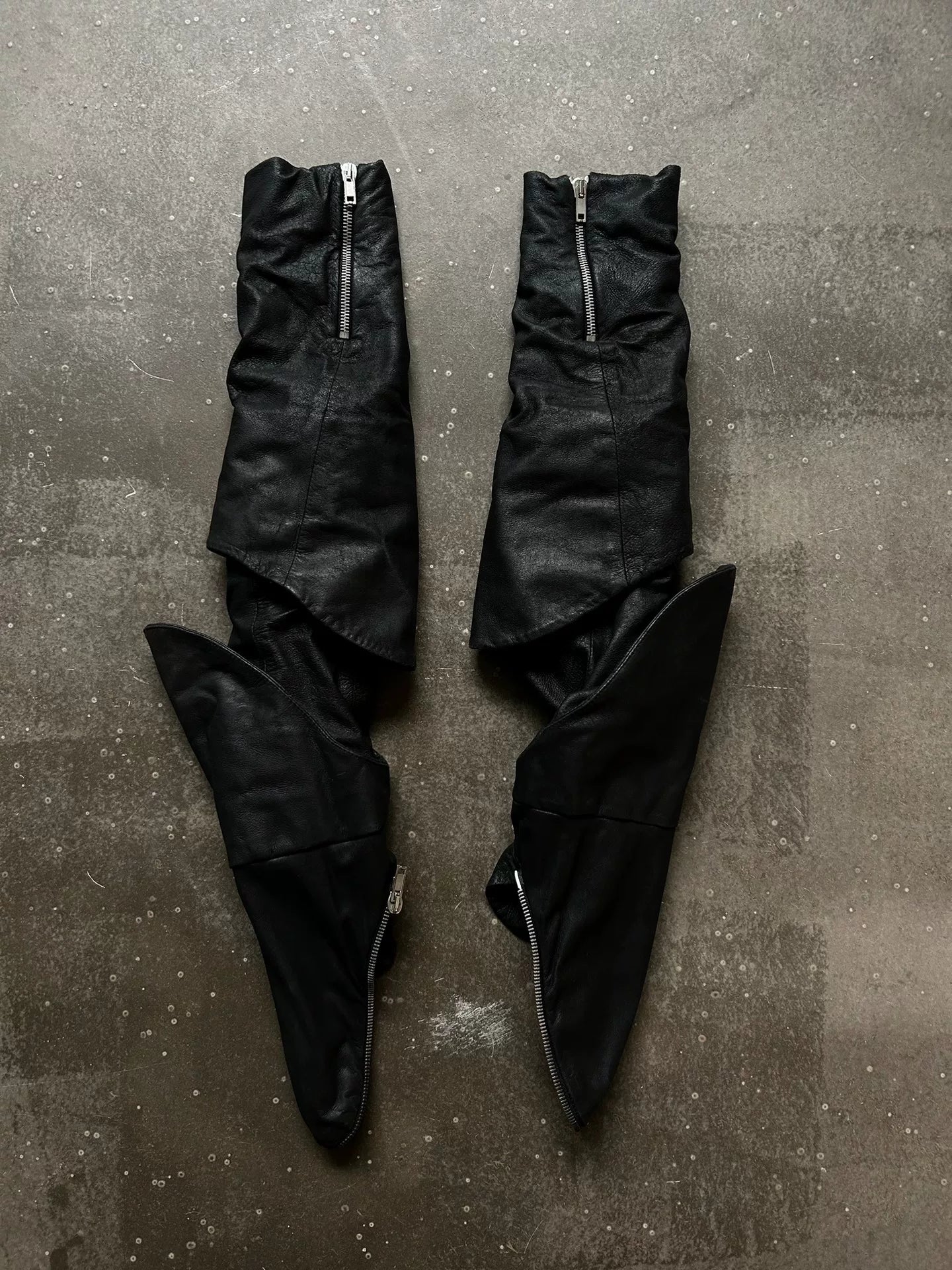 detachable zippered leather jacket by gareth pugh