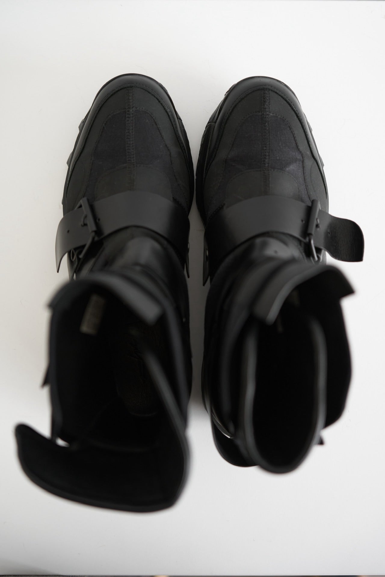 Yohji Yamamoto 17AW Leather Buckle Zip Boots