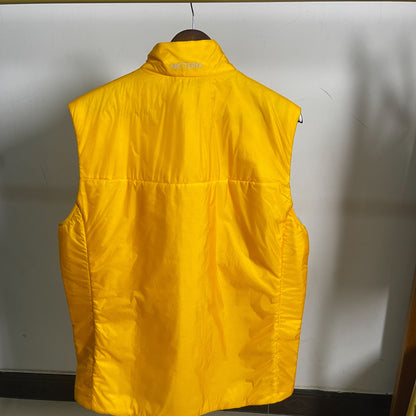 Arcteryx Men's Solid High Neck Zip Vest