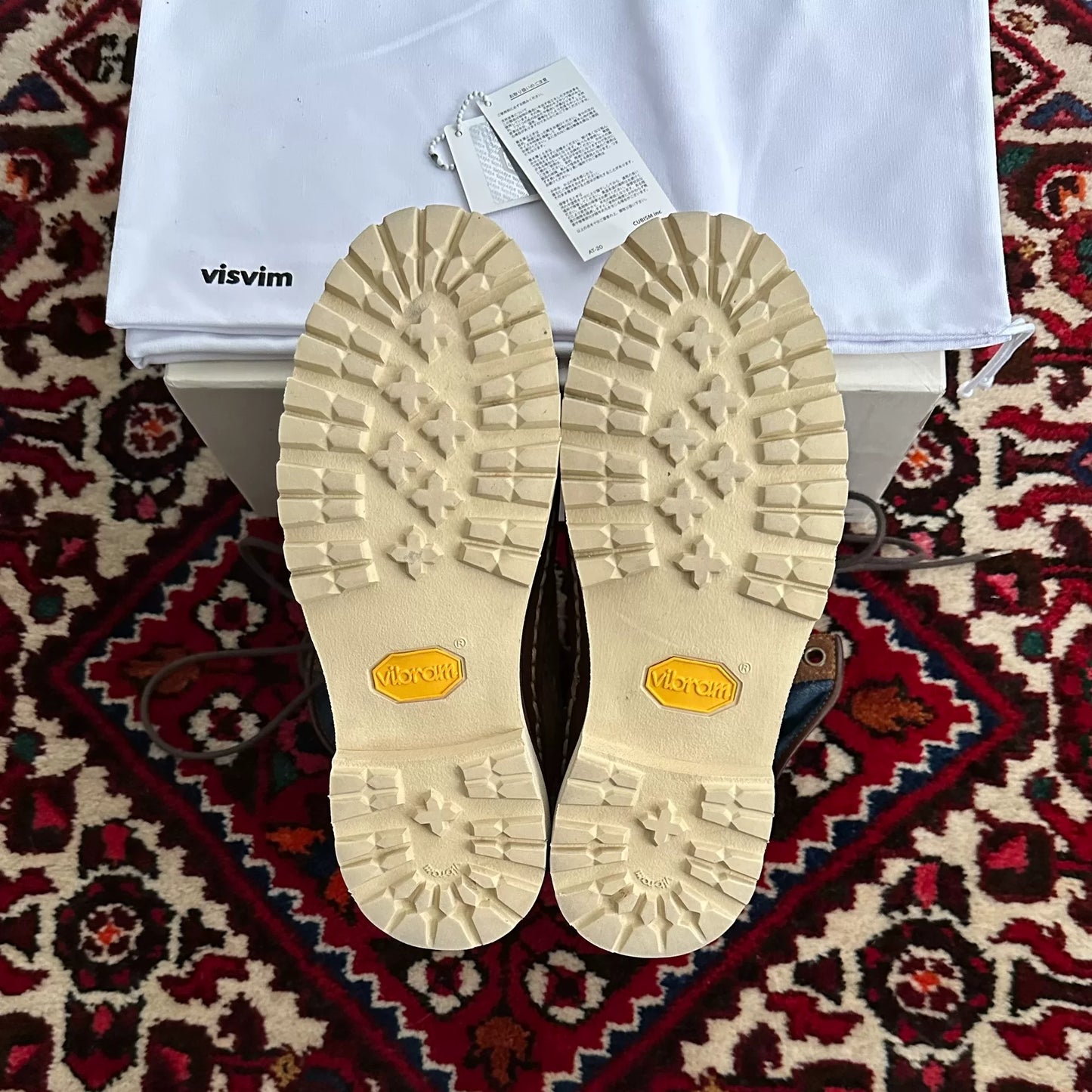 visvim grizzly boots in excellent condition