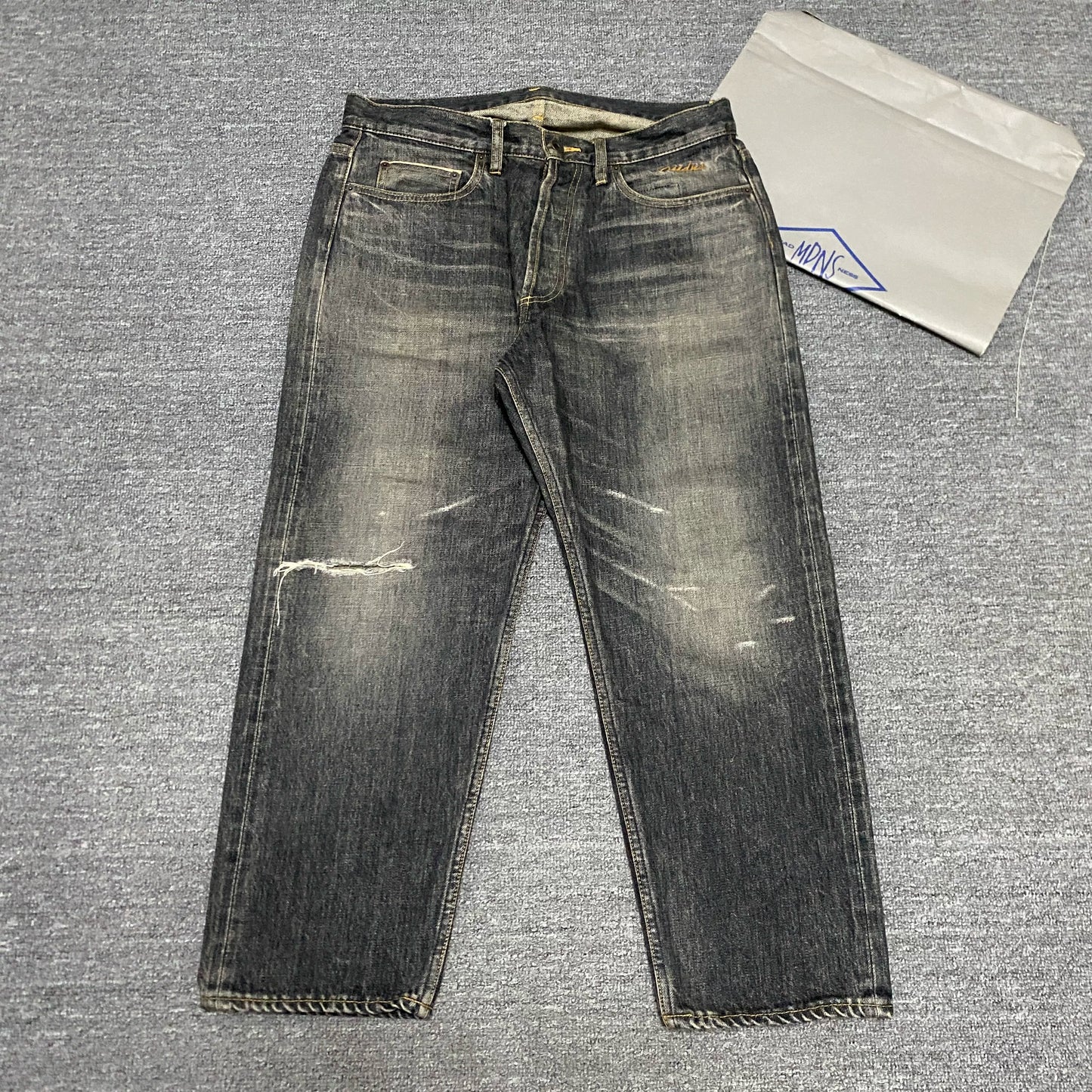 MADNESS 18AW Distressed Cropped Jeans