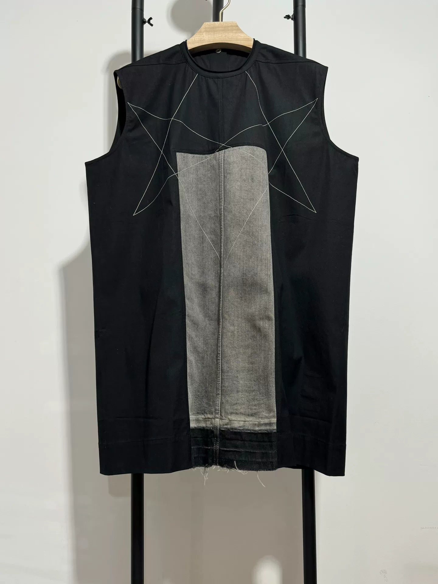 rick owens jumbo fork sleeveless black tee
