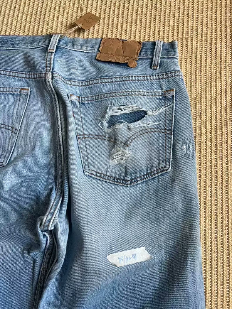 Vintage Levis 501 90s