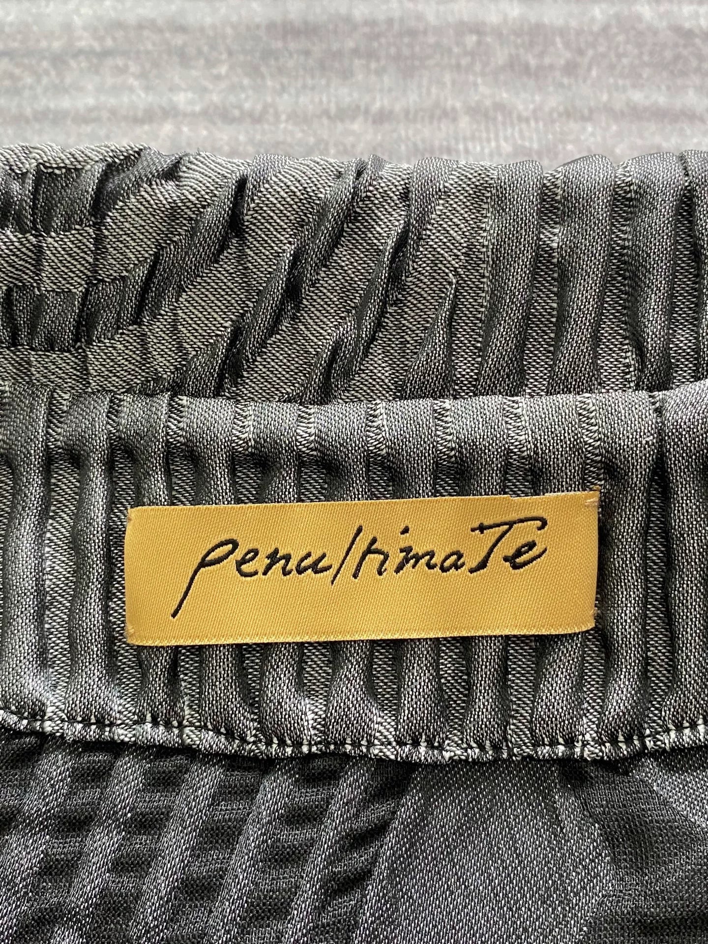 silver wave pattern breathable jacket