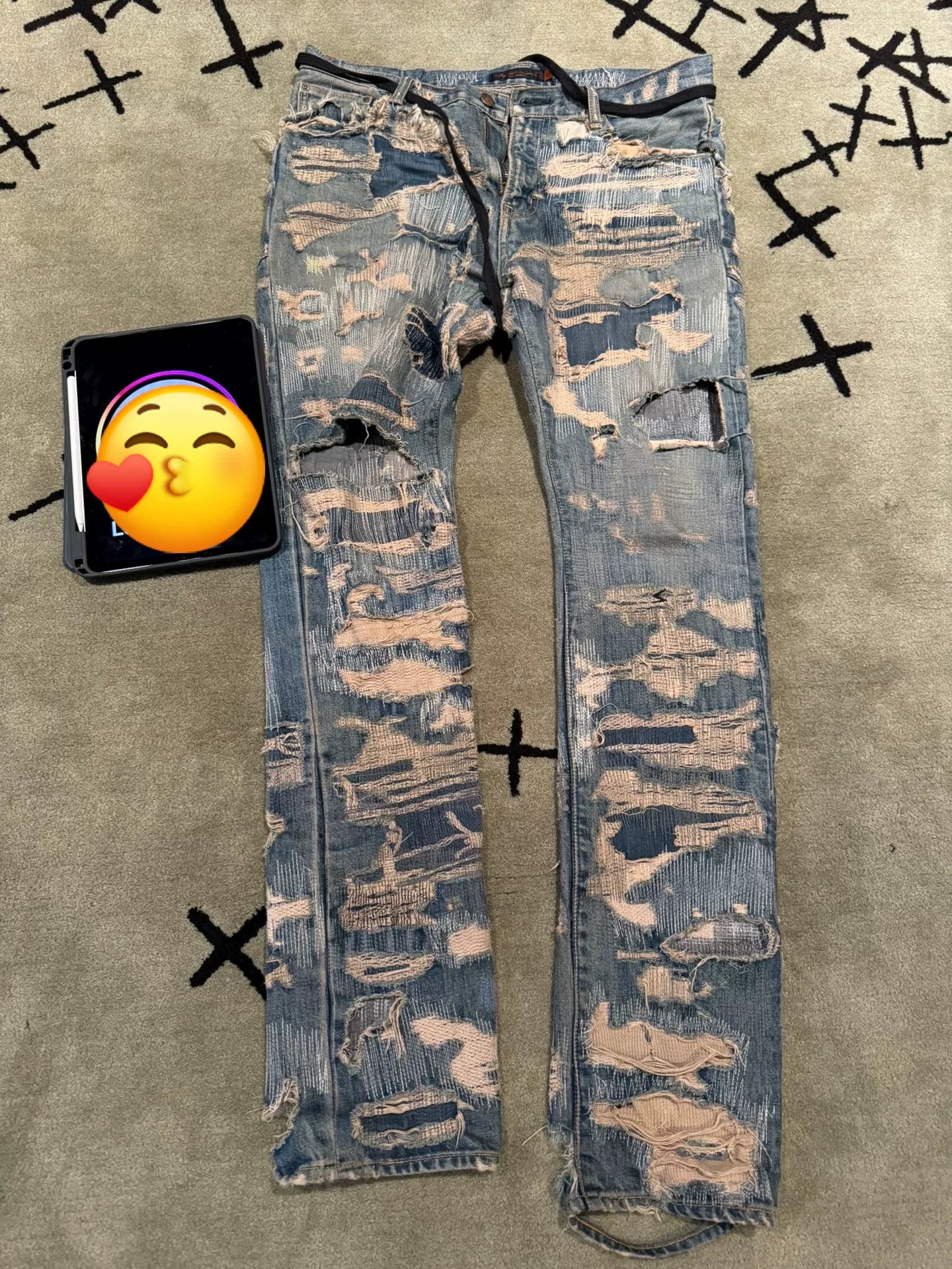 distressed blue denim jeans size 3