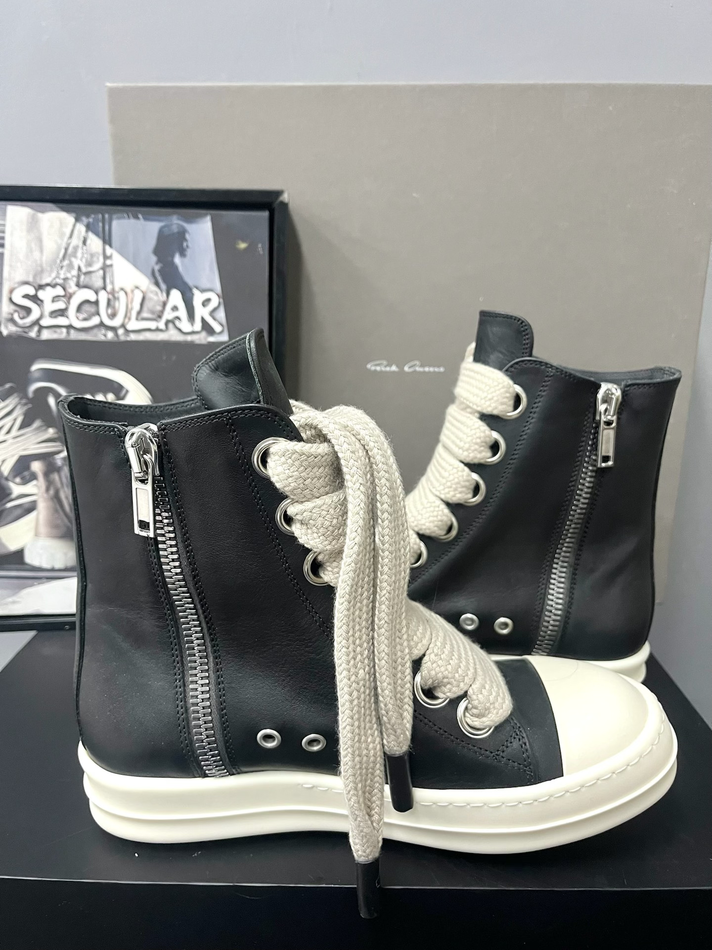 Rick Owens 24FW High-Top Leather Sneakers
