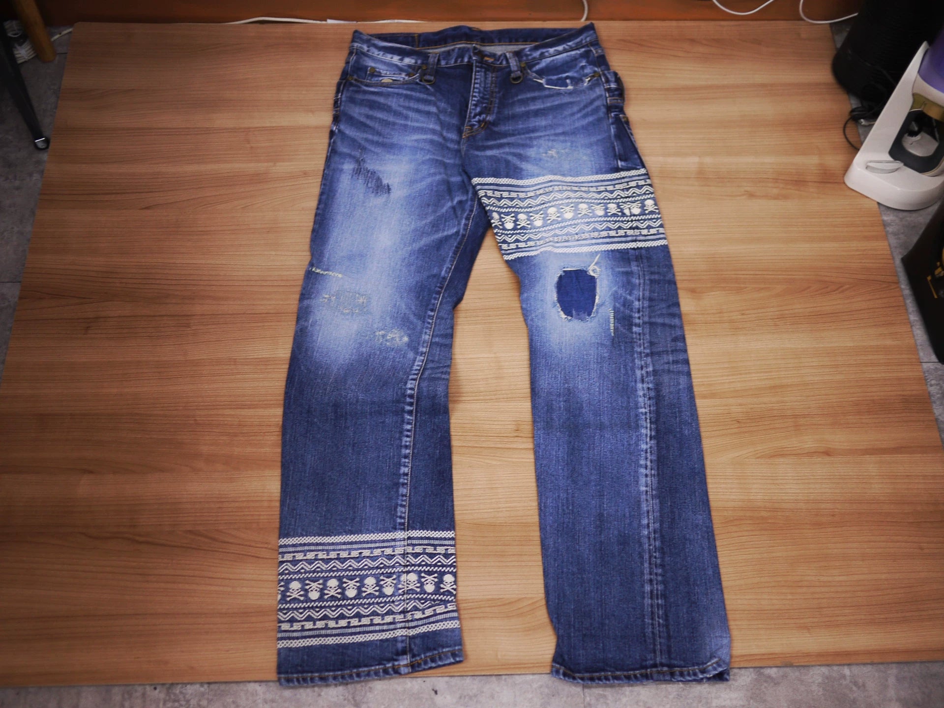 mastermind japan denim pants with unique design